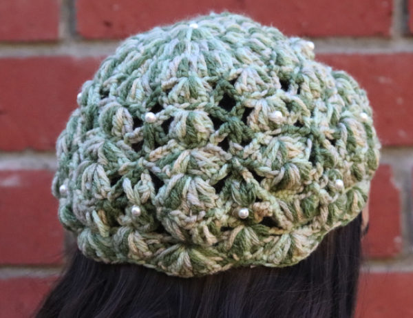 Pearl Drops Hand-Knit Beret | Green | Off-white Tones